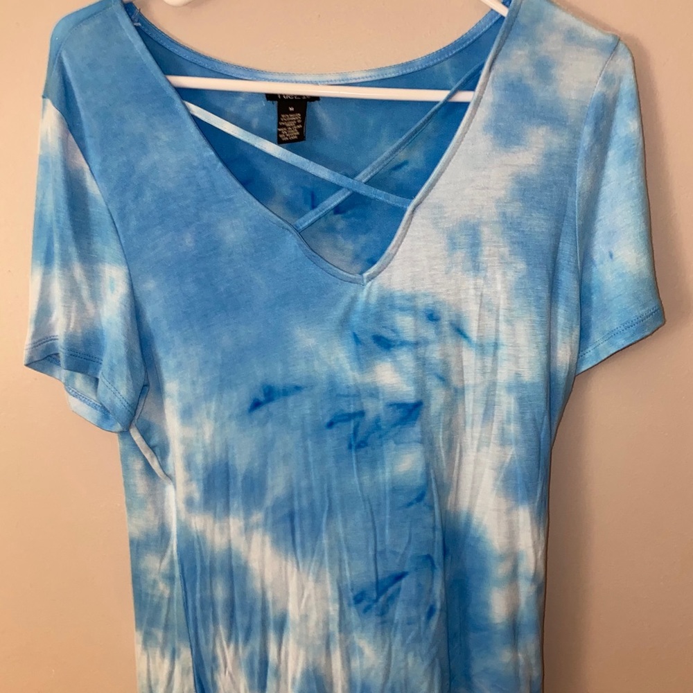 Rue 21 blue & white top with cris cross at the top